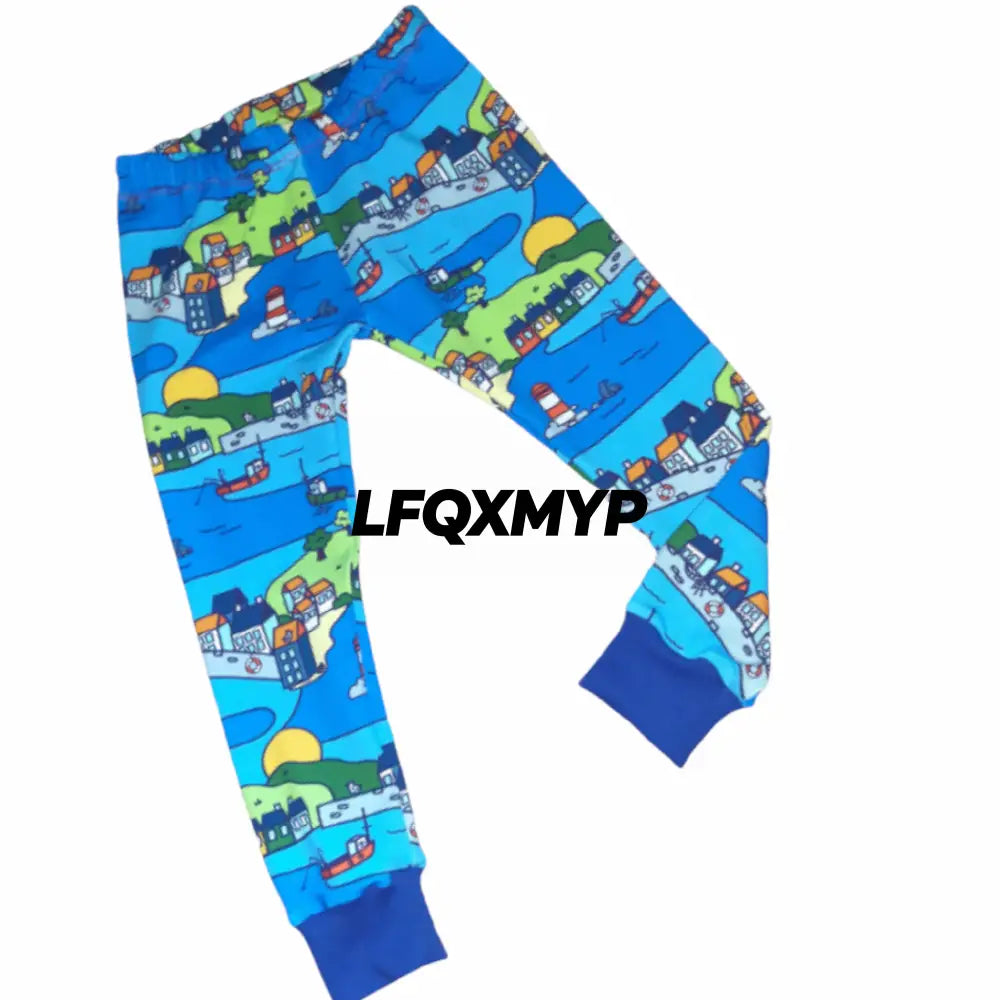 Little Fishing Village Cuffed Leggings